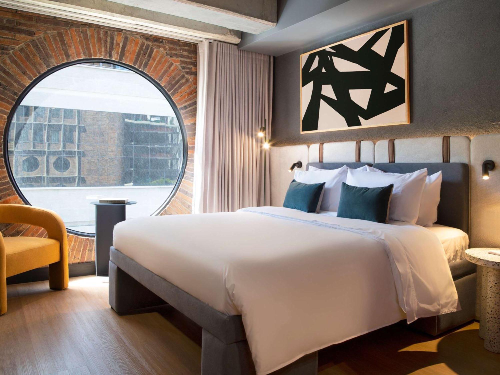 Tribe Medellin Hotel Bagian luar foto