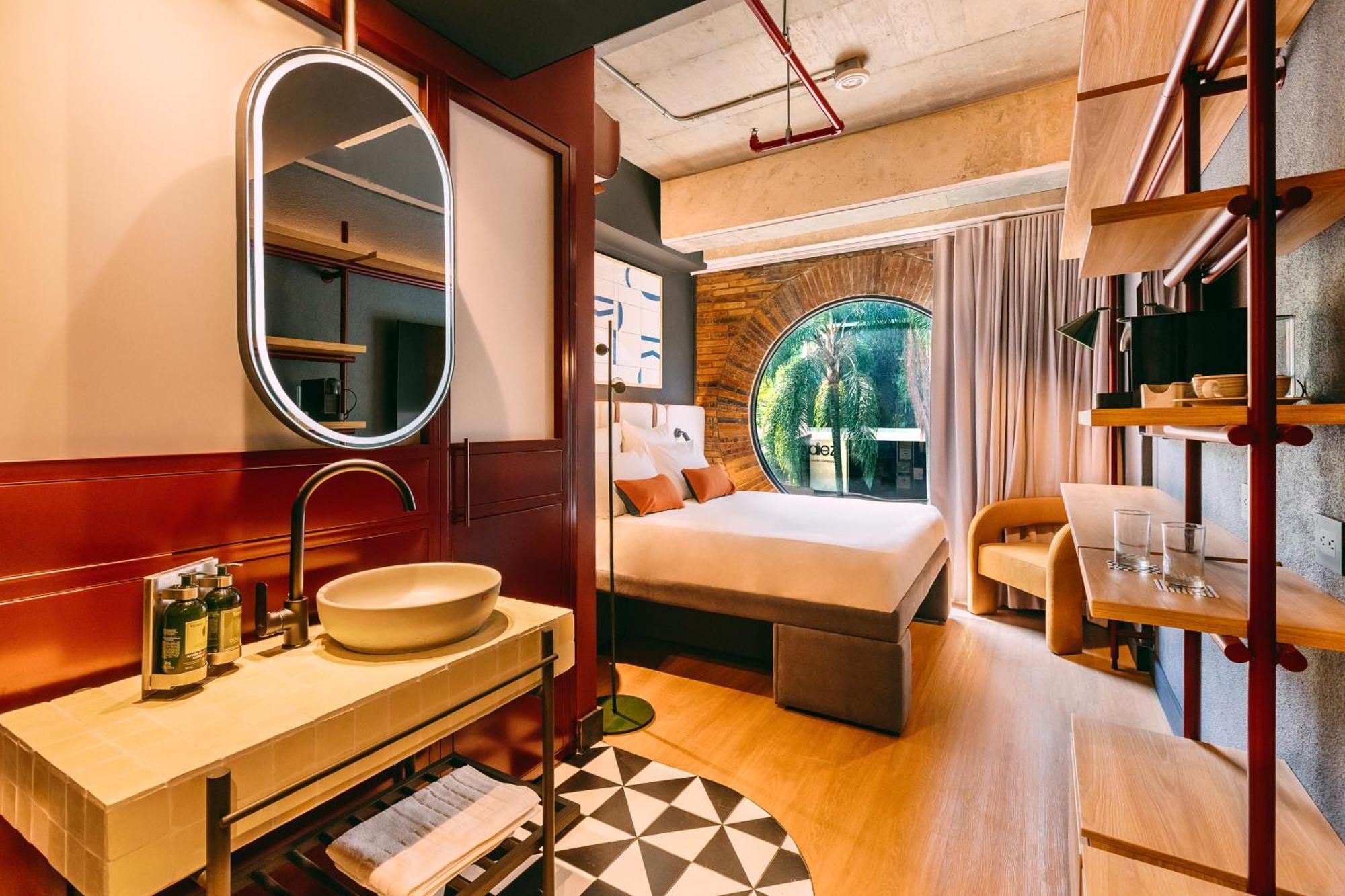 Tribe Medellin Hotel Bagian luar foto