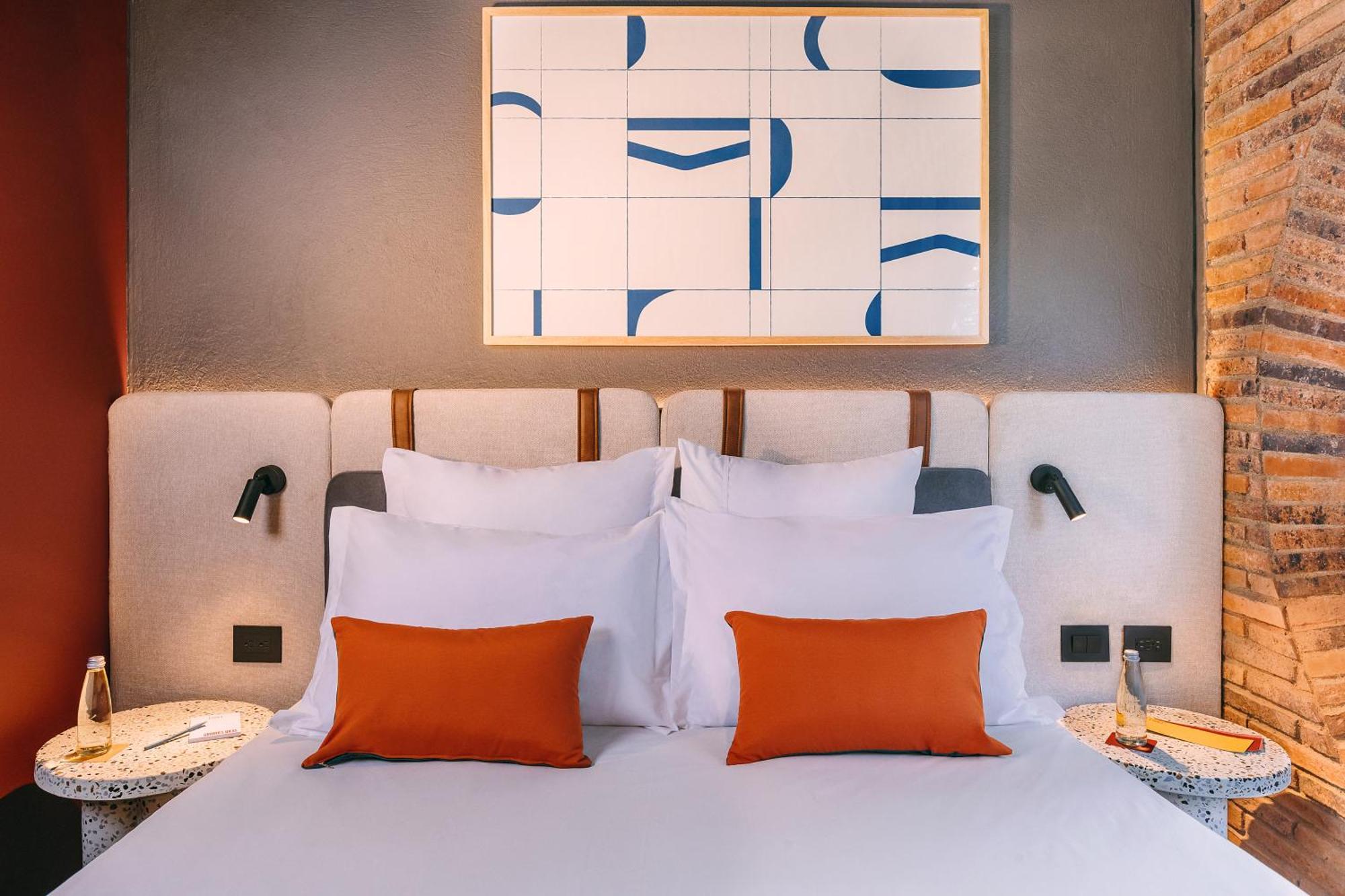Tribe Medellin Hotel Bagian luar foto